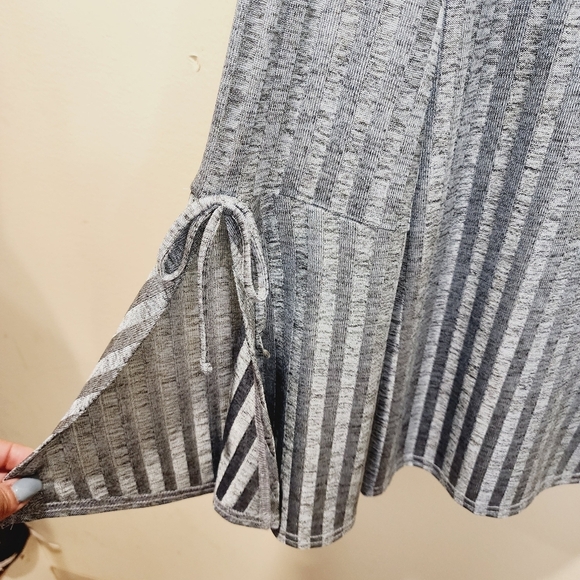 AGB Light Blue Pattered Ling Sleeves Blouse Size L - Picture 5 of 10